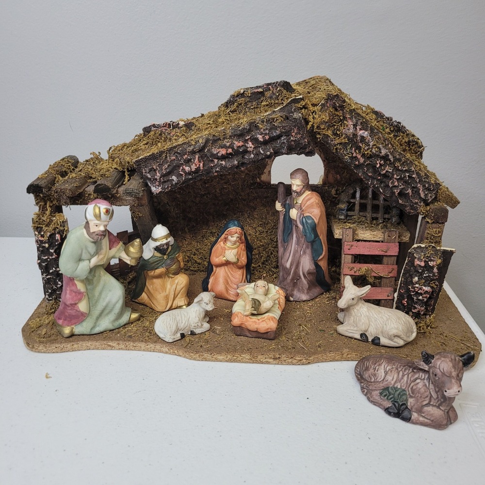 Ceramic Nativity Wooden Moss Manger Religious Scene Handmade Vintage Mixed Race